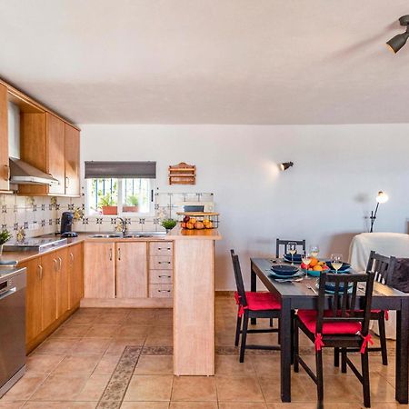 Pet Friendly Home In Velilla-Taramay With Kitchen Exterior photo